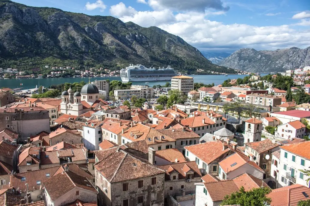 Photo overlooking the Old Town in Kotor