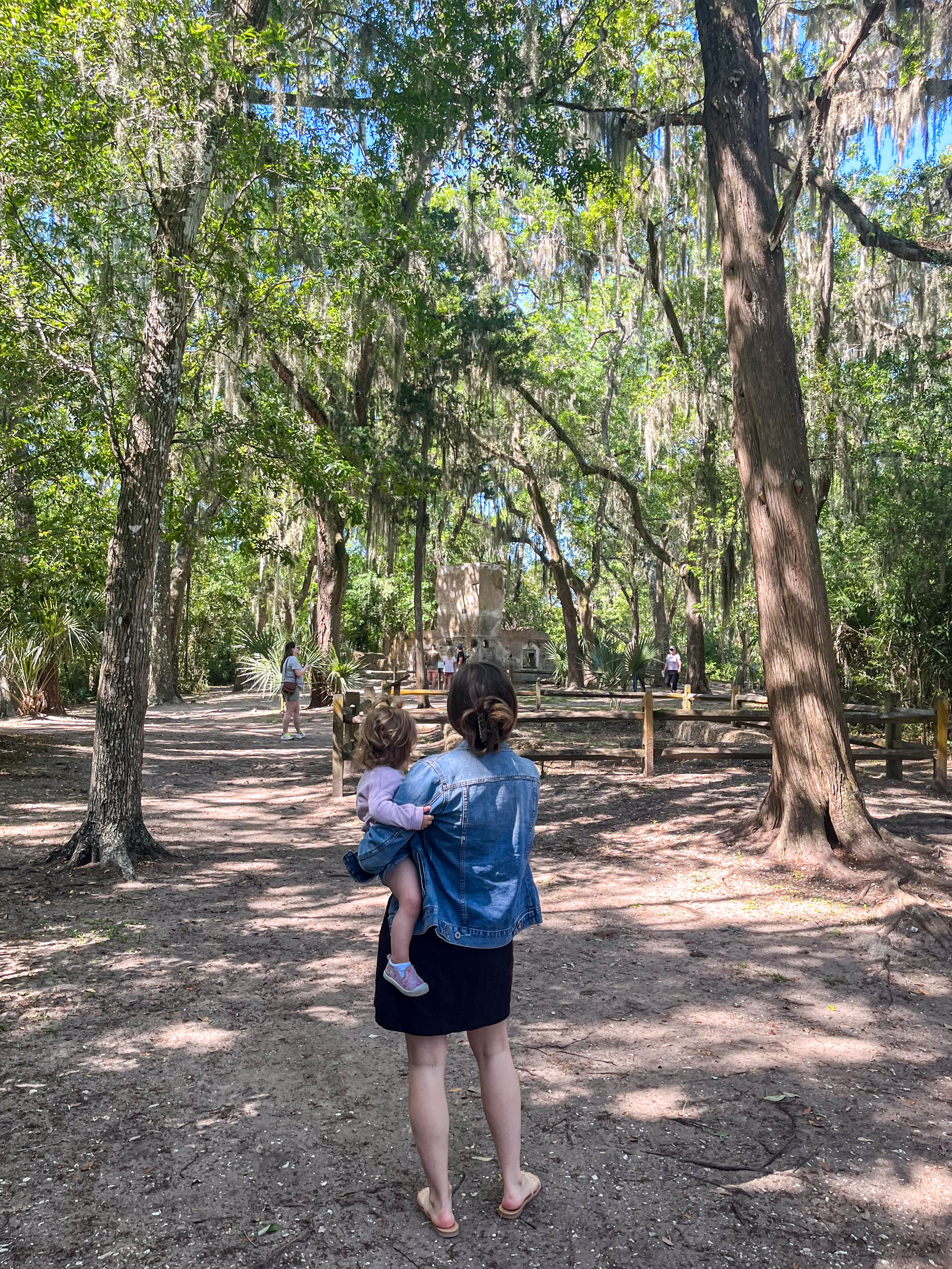 Exploring the ruins in Harbor Town