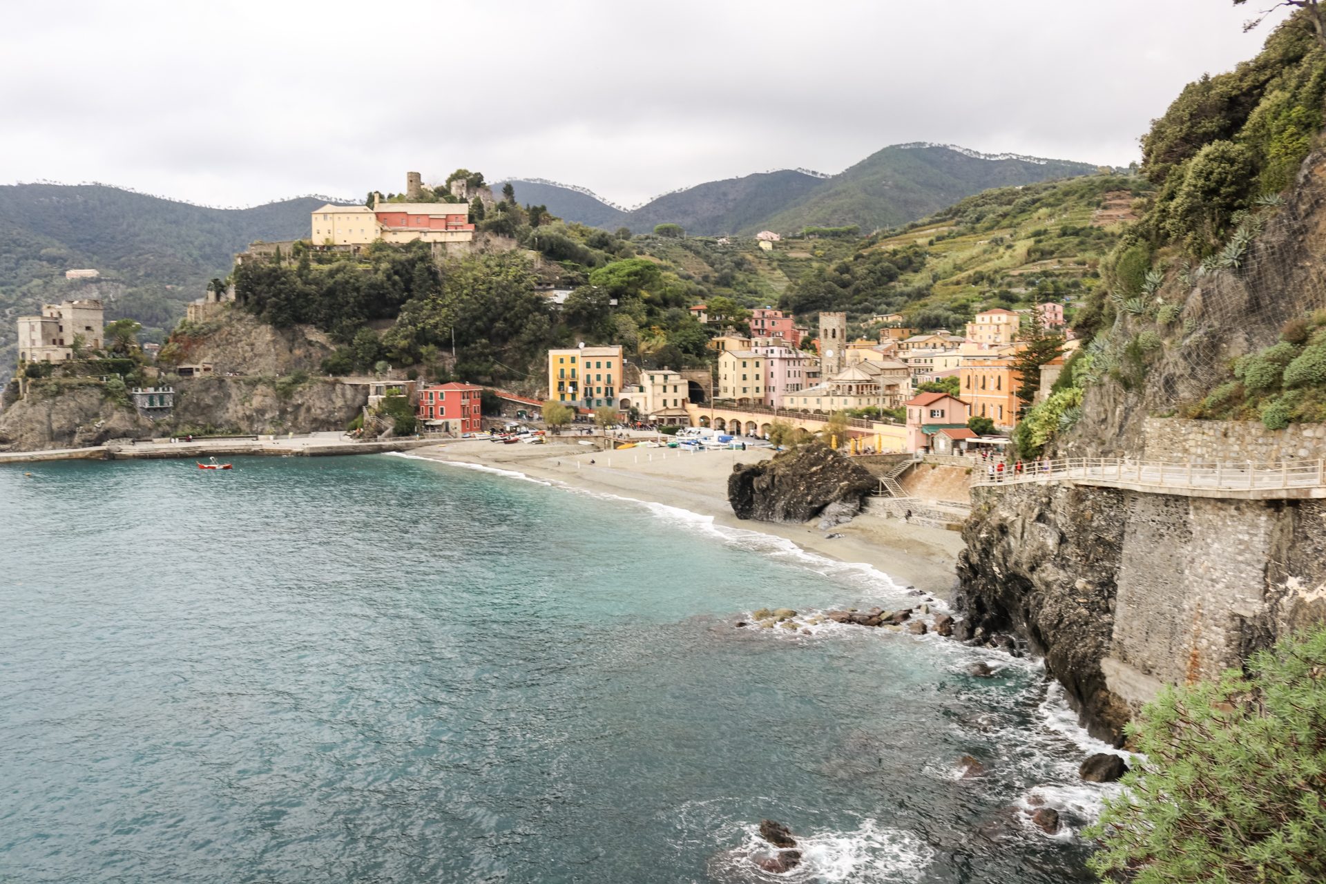 Monterossa al Mare, Cinque Terre