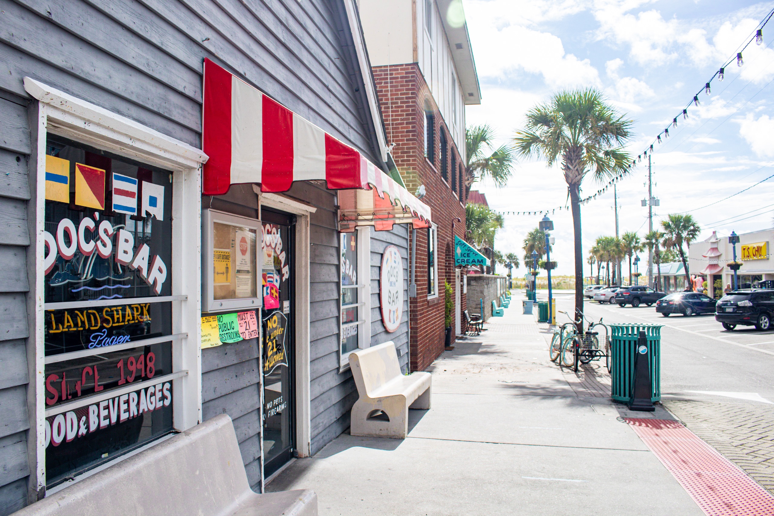 Scenic shot of downtown Tybee Island