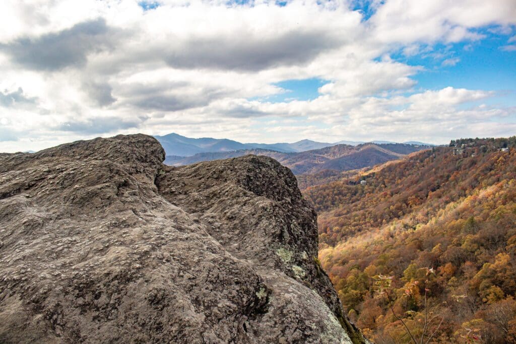 Photo of the mountains in Blowing Rock NC