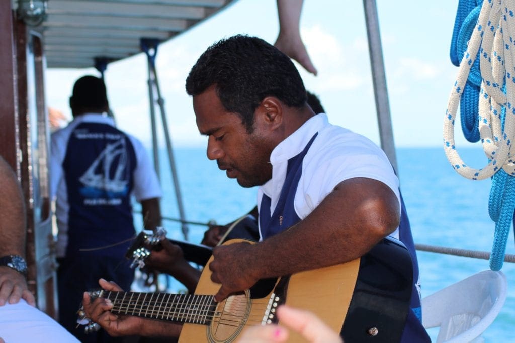 Whales Tale Tour, Fiji